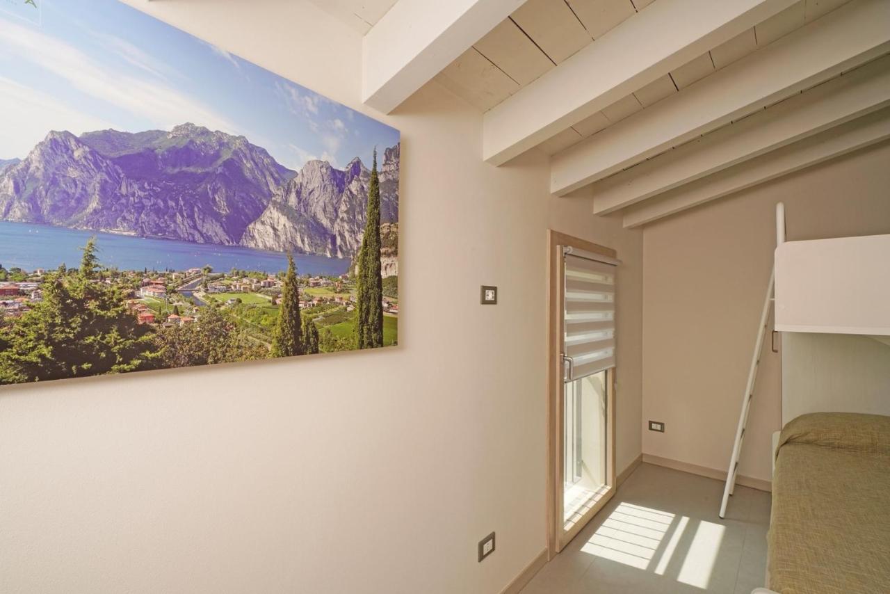 Gardaliva 5 Apartment Manerba del Garda Exterior photo